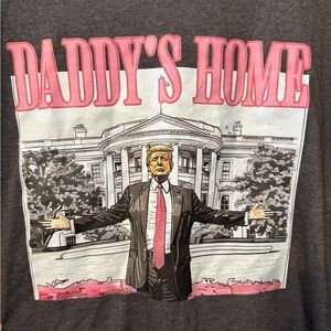 “Daddy’s Home” Gray Graphic Tee with Whitehouse and Trump